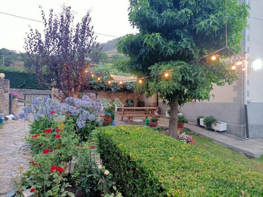 La Flor De Toranzo "Vive Los Valles Pasiegos" Prases المظهر الخارجي الصورة